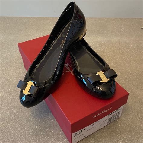 ferragamo flats replica